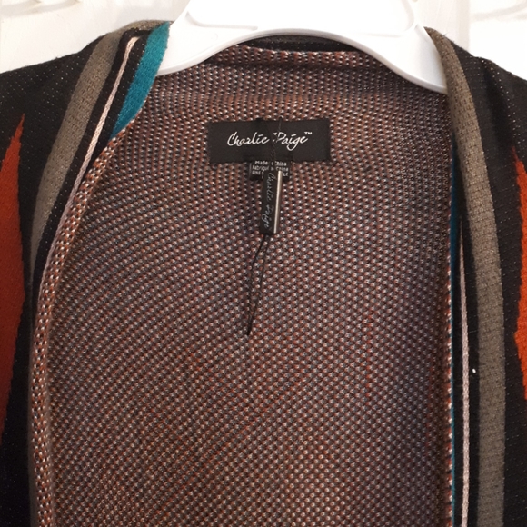 Gorgeous Boho Tribal Flowy Vest - Picture 3 of 7